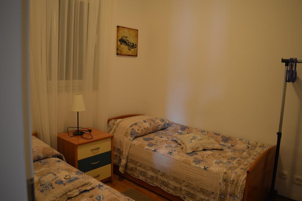טרוגיר Apartments Svjetlana מראה חיצוני תמונה